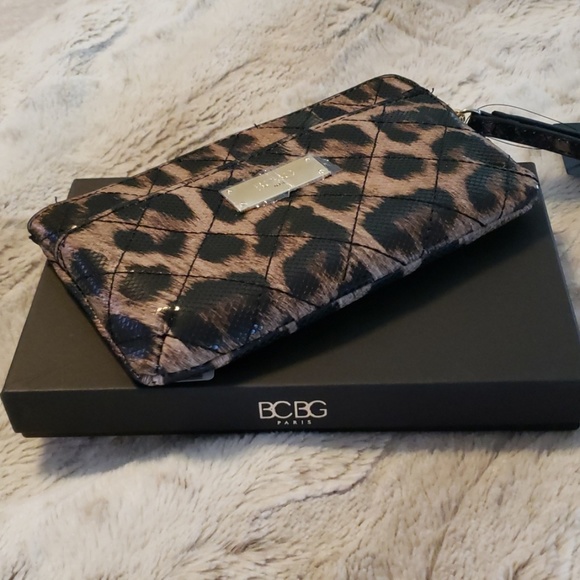 BCBG Paris Handbags - NWT - BCBG Leopard Print Wristlet
